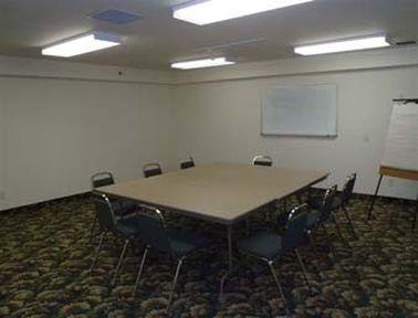 High Prairie Inn מתקנים תמונה